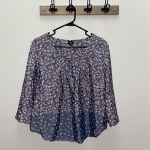 Women’s floral top